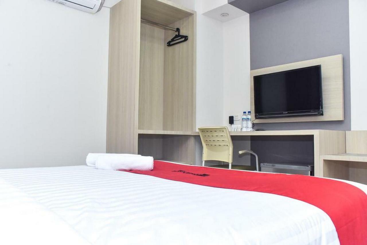 Reddoorz Near Stasiun Tvri Surabaya 2 Hotel Exterior photo